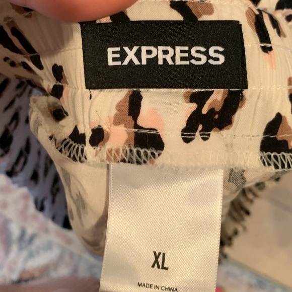 Express Tie Waist Leopard Print Casual Pull On Shorts with Pockets Pink Tan XL - Picture 2 of 7